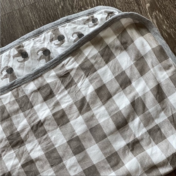 MudPie gray elephants plaid blanket - Picture 4 of 10